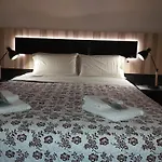 Charming House With Shared Pool In Σπίτι διακοπών Σαν Κριστόμπαλ ντε Λα Λαγούνα