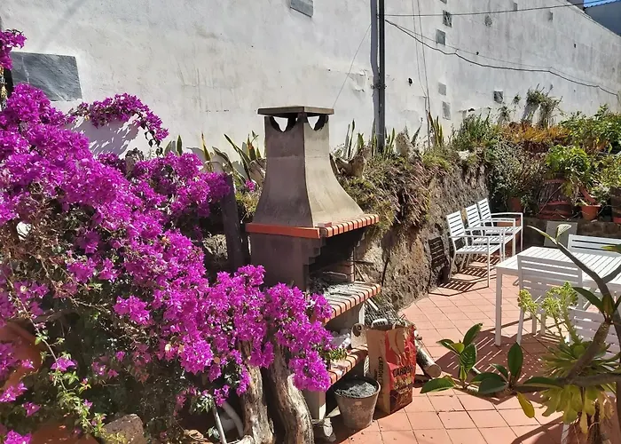 Charming House With Shared Pool In La Laguna (Tenerife)